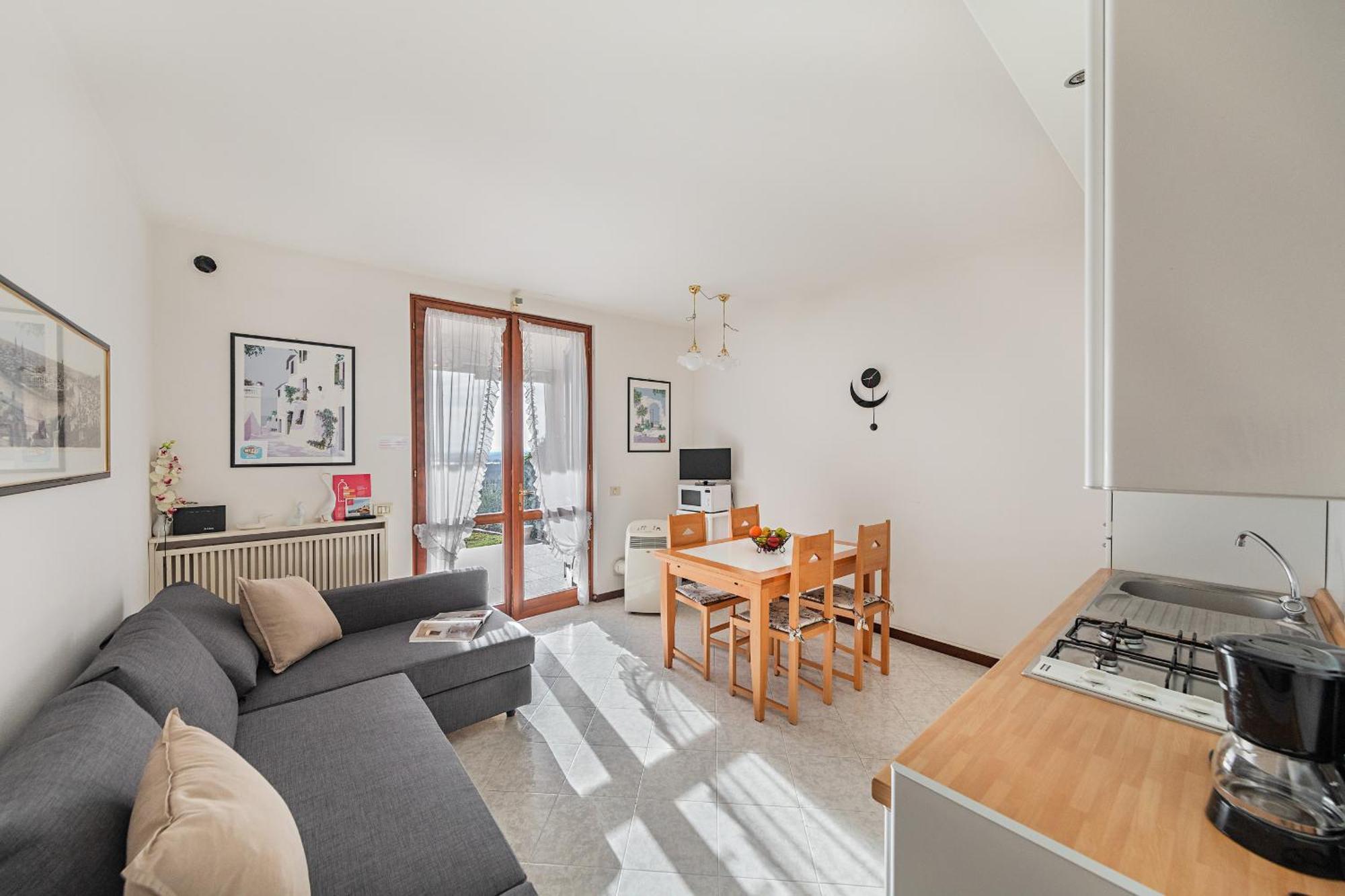Residence Giardino 3 By Wonderful Italy 소리아노델라고 외부 사진